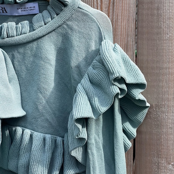 Zara women’s Ruffle knit sweater with Bow - Picture 11 of 14